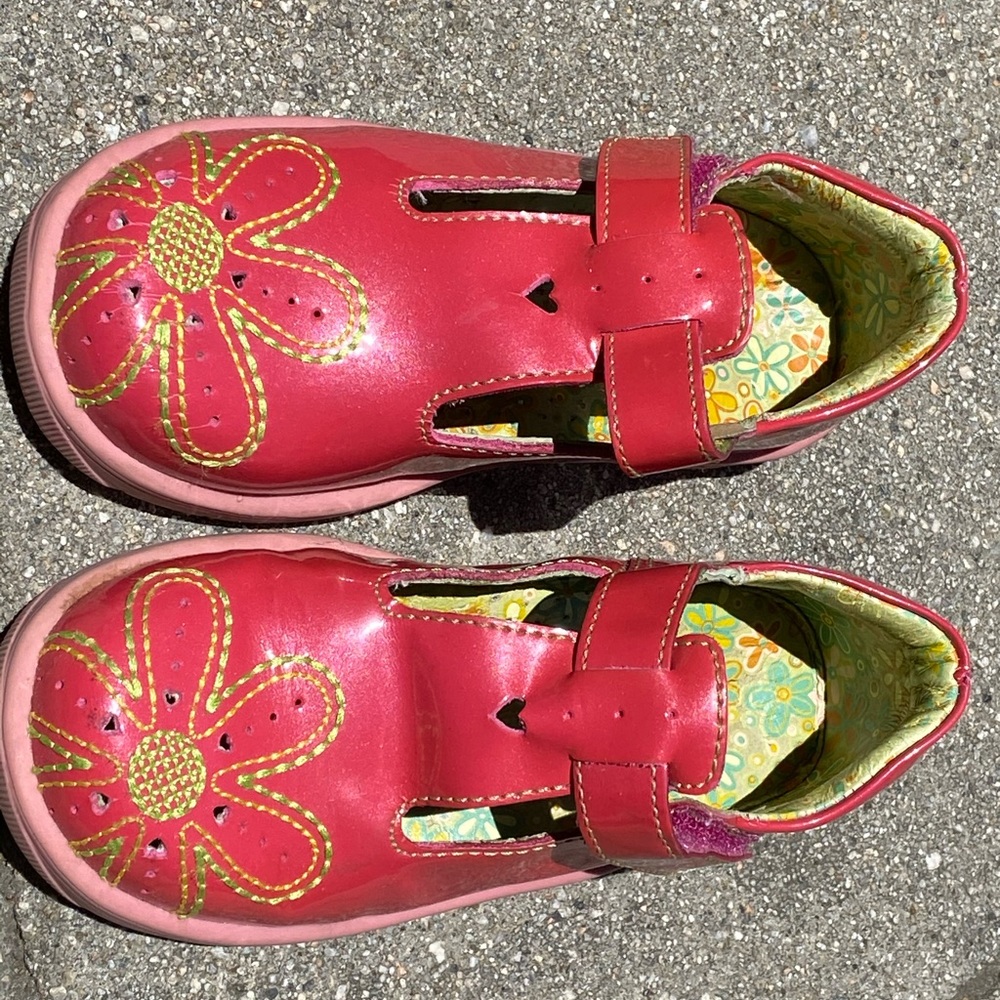 umi  pink leather shoe sz 8 (24)